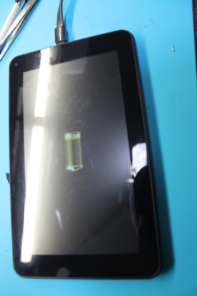 ������ ������� ������� micro USB �� seemax Smart TG730